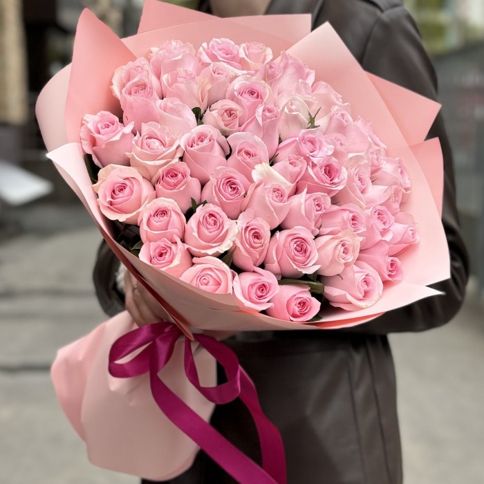 51 розовая роза Ангел Ревиваль 50 см