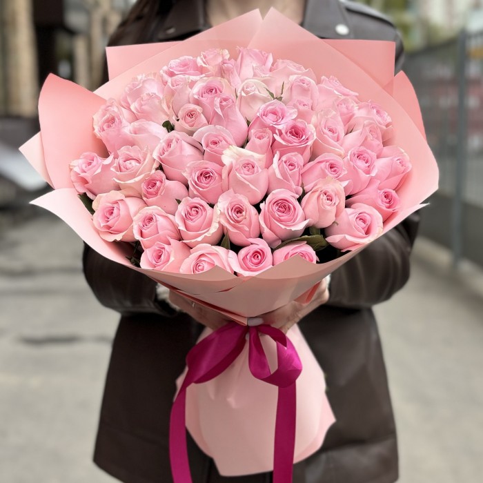 51 розовая роза Ангел Ревиваль 50 см