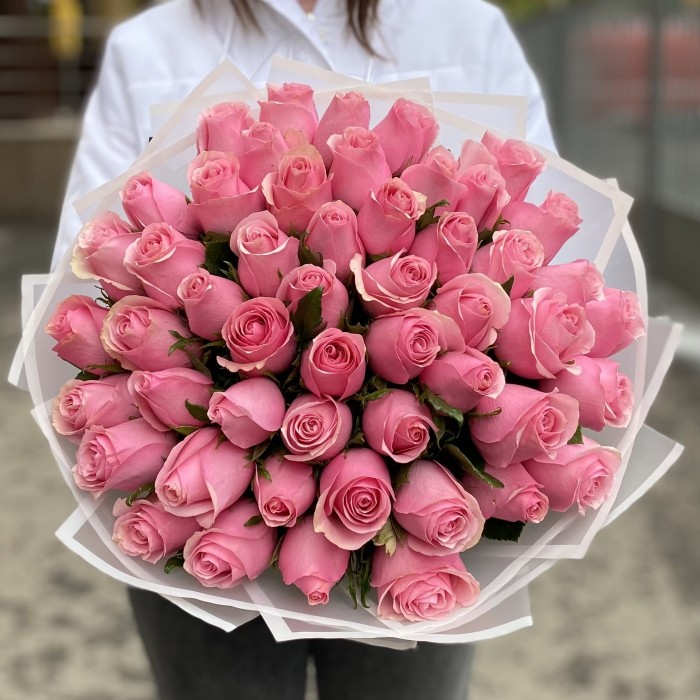 51 розовая роза Селеб 40 см