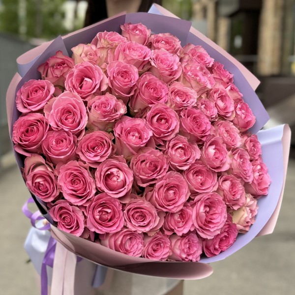 51 розовая роза Свит Юник 60 см