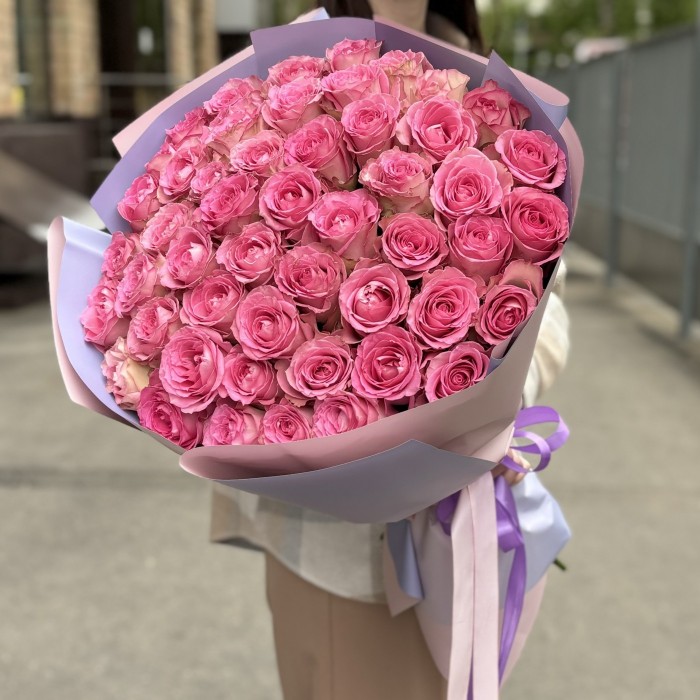 51 розовая роза Свит Юник 60 см