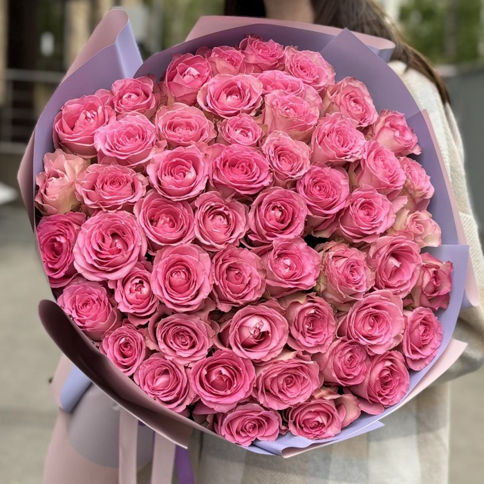 51 розовая роза Свит Юник 60 см