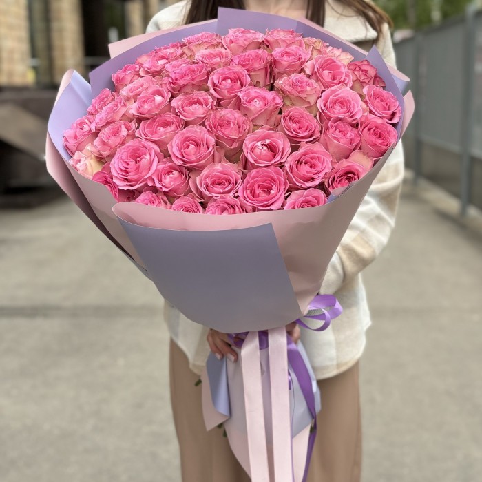 51 розовая роза Свит Юник 60 см