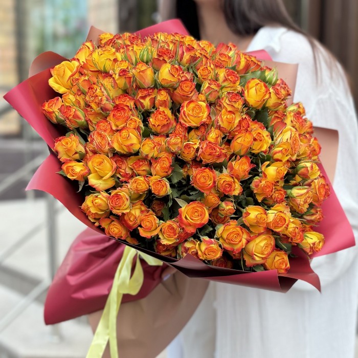 51 солнечная кустовая роза