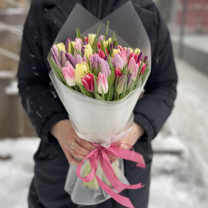 51 тюльпан микс пастельных оттенков