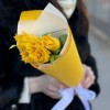5 махровых желтых тюльпанов