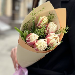 5 пионовидных тюльпанов Вермонт с гринбелом