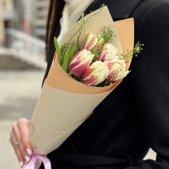 5 пионовидных тюльпанов Вермонт с гринбелом