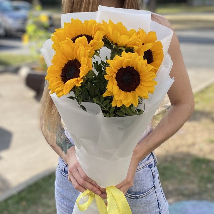 5 подсолнухов в упаковке