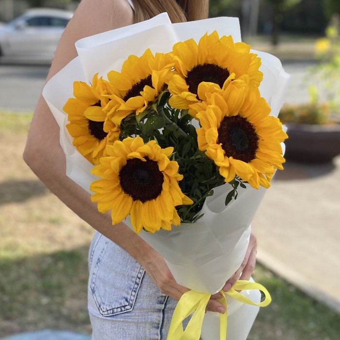 5 подсолнухов в упаковке