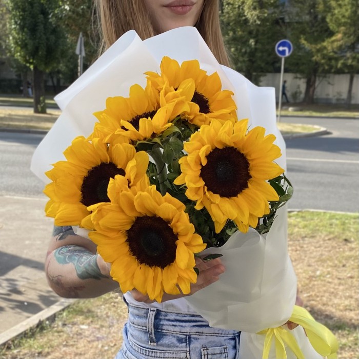 5 подсолнухов в упаковке