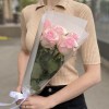 5 розовых роз Новия 70 см