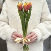 5 красно-желтых тюльпанов Денмарк
