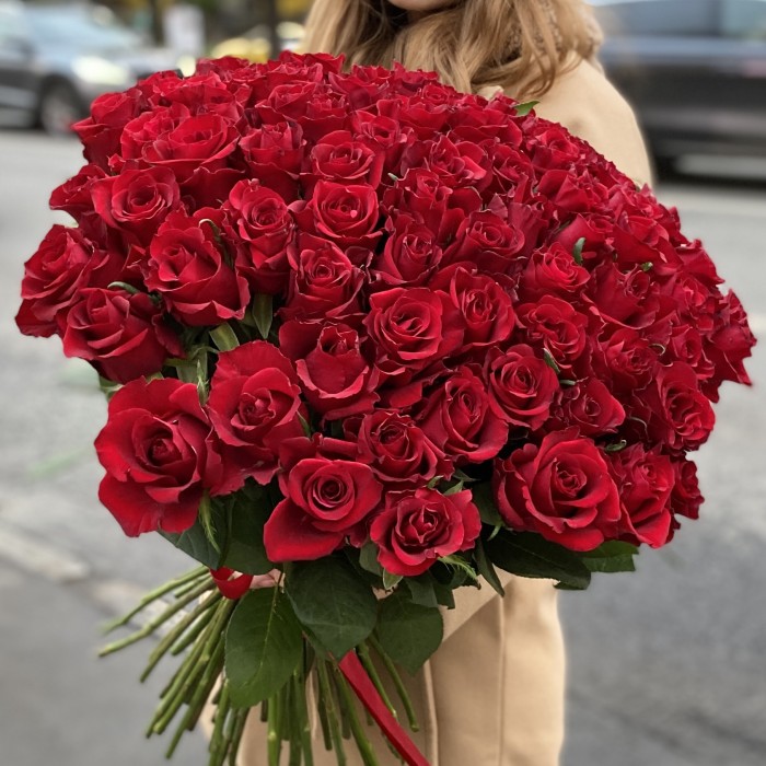 75 красных роз Эвер Ред 60 см