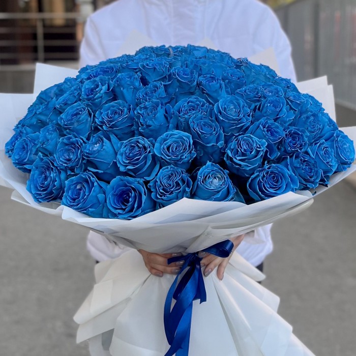 75 голубых роз Бэби Блю
