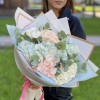7 гортензий микс с эвкалиптом
