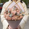 7 кустовых пионовидных роз Дестини с эвкалиптом