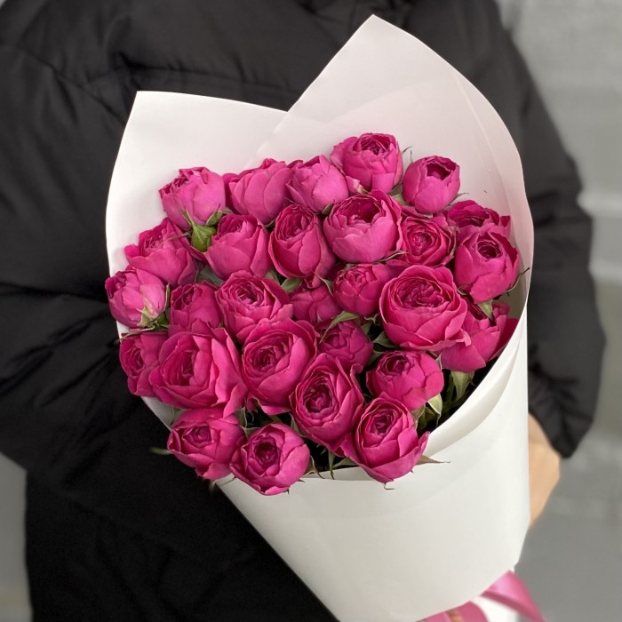 7 кустовых пионовидных роз Пурпл тэмборин