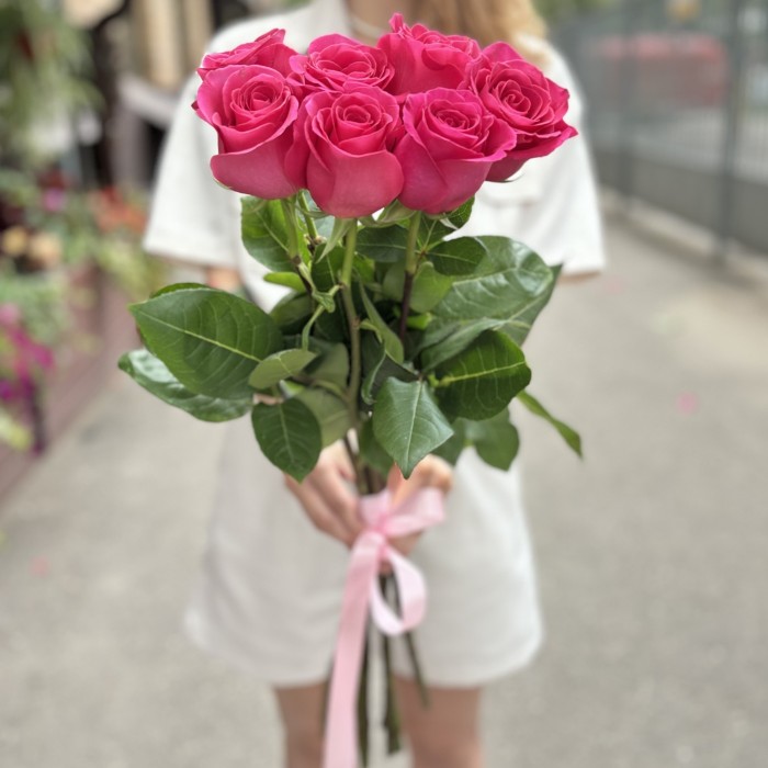 7 малиновых роз Пинк Флойд 80 см