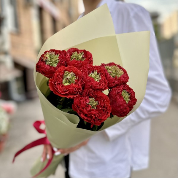 7 роз Ред Монстер