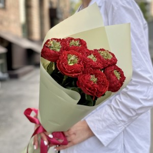 7 роз Ред Монстер 50 см