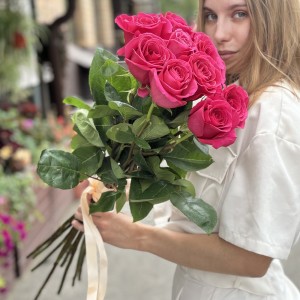 9 малиновых роз Пинк Флойд 80 см