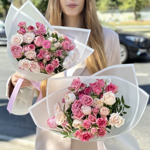 9 нежных кустовых и пионовидных роз MIX