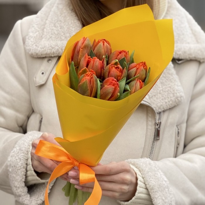 9 оранжевых пионовидных тюльпанов Эрмитаж Даб