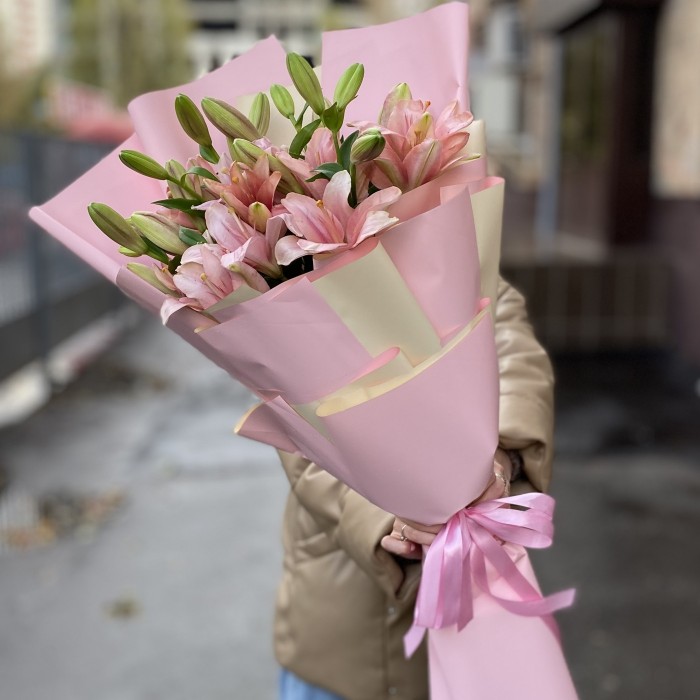 9 розовых лилий Азиатка