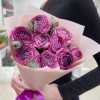 9 сиреневых махровых ранункулюсов с эвкалиптом