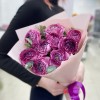 9 сиреневых махровых ранункулюсов с эвкалиптом