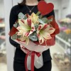Амариллис с ароматным эвкалиптом