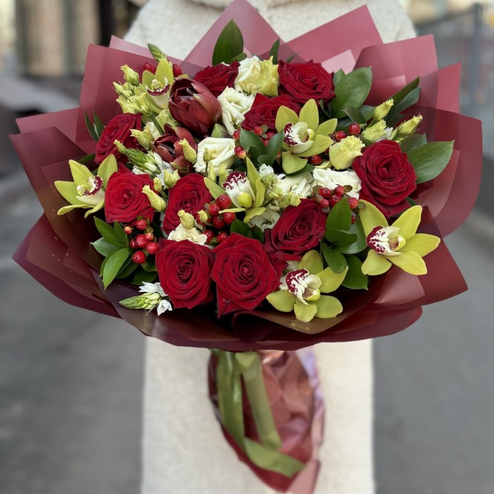 Авторский букет Красный Бархат