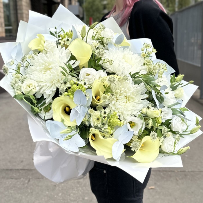 Авторский букет Тайна Белого Цветка
