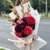 Бело розовые  гладиолусы с георгинами