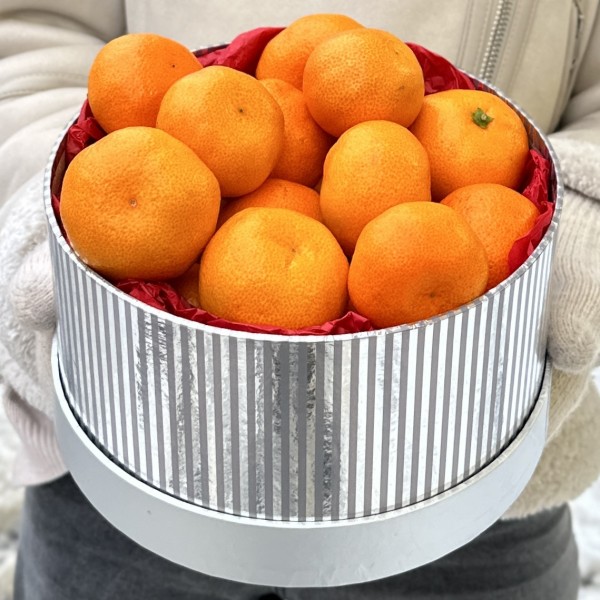 Большая Подарочная коробка с мандаринами