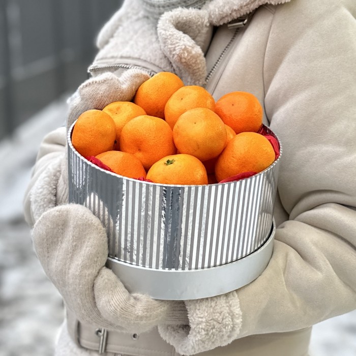 Большая Подарочная коробка с мандаринами