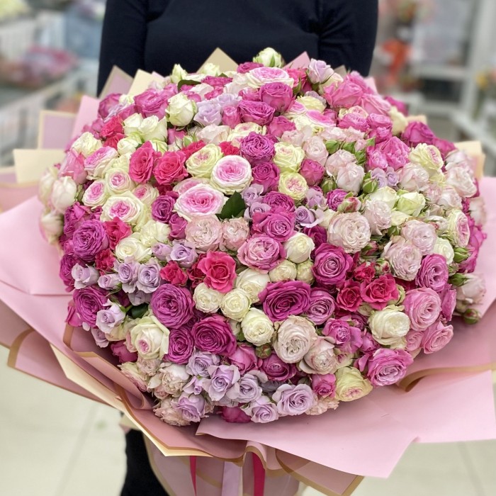 Большой букет с кустовыми розами Для Неё