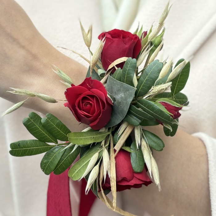 Браслет для подружки невесты Алый каприз