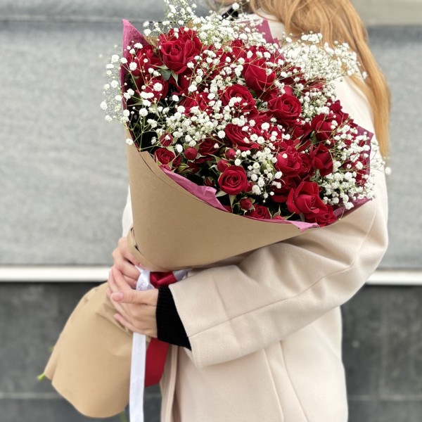 Букет из кустовых роз Рубиновая свадьба