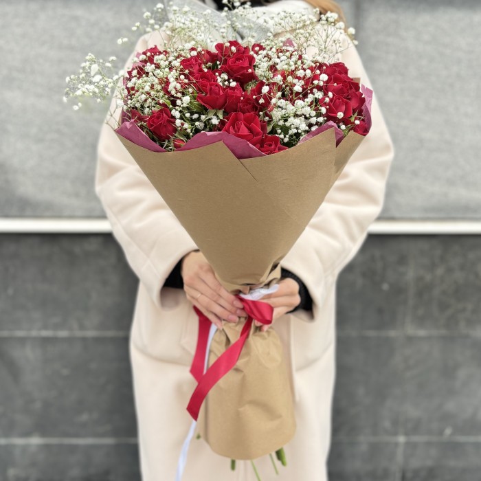 Букет из кустовых роз Рубиновая свадьба