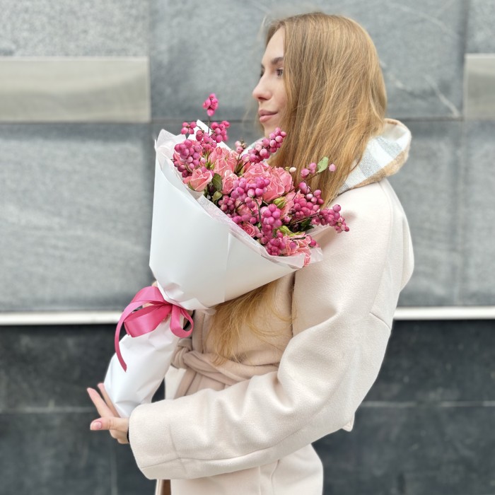 Букет из кустовых роз Жемчужная свадьба