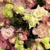 Букет из махровых розовых эустом и антиринумом
