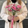 Букет невесты из розовых кустовых роз Притяжение