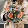 Букет невесты из роз Коралловый Риф
