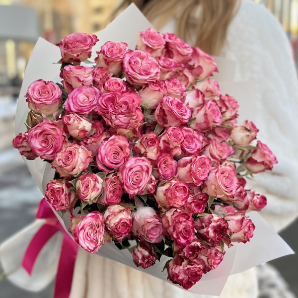 15 кустовых пионовидных роз Сансет Мэджик 50 см