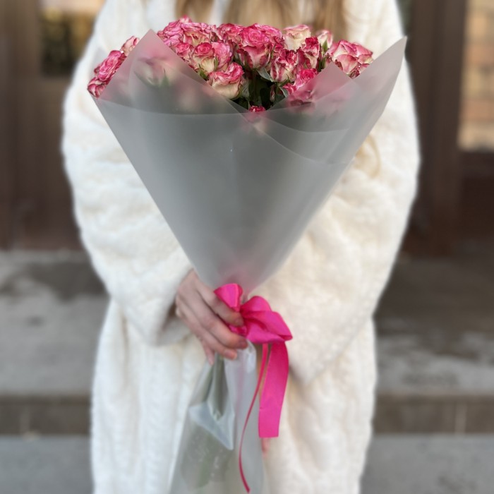 15 кустовых пионовидных роз Сансет Мэджик 60 см