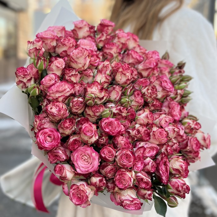 25 кустовых пионовидных роз Сансет Мэджик 50 см