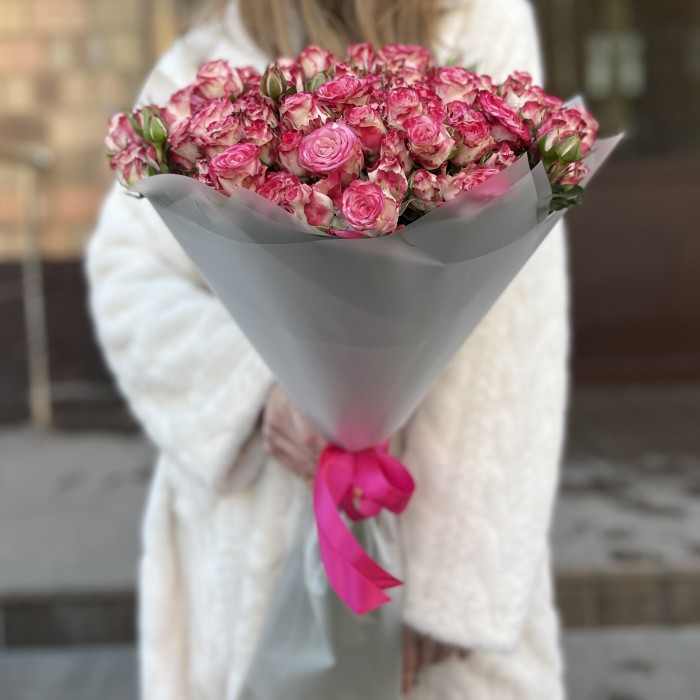 25 кустовых пионовидных роз Сансет Мэджик 60 см