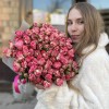 25 кустовых пионовидных роз Сансет Мэджик 60 см